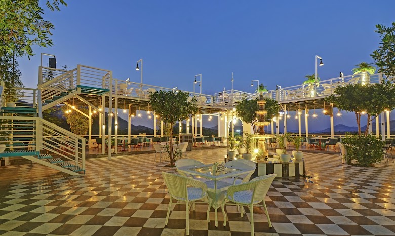Rooftop Bar Udaipur