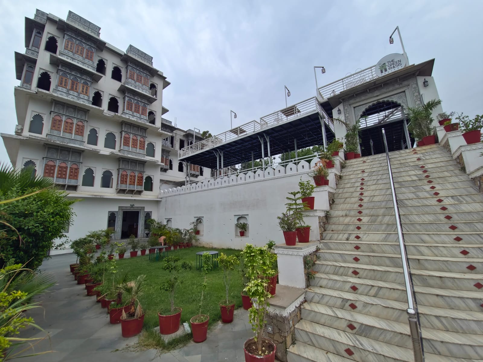 360 Panoramic Sajjangarh Fort View from Jungle Jharokha Rooftop Restaurant Udaipur
